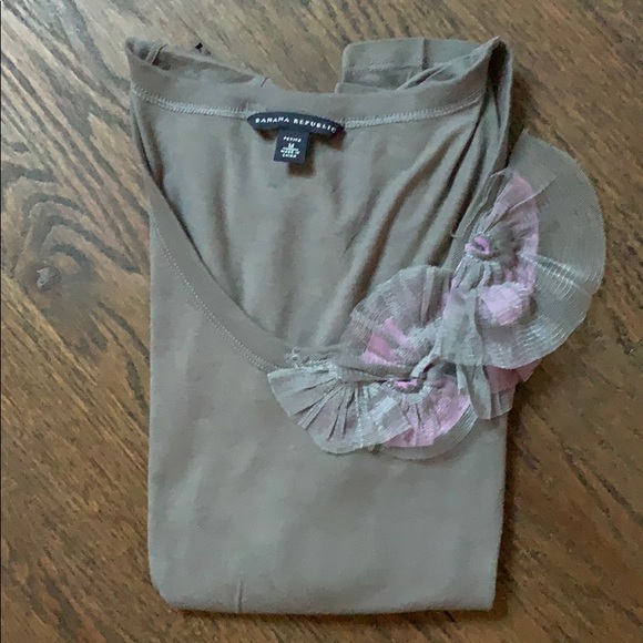 Banana Republic- Long Sleeve Tee - Picture 1 of 6